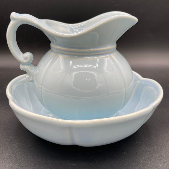 Vintage McCoy Pottery Blue Daisy Pitcher and Basin #7528 - Picture 5 of 11